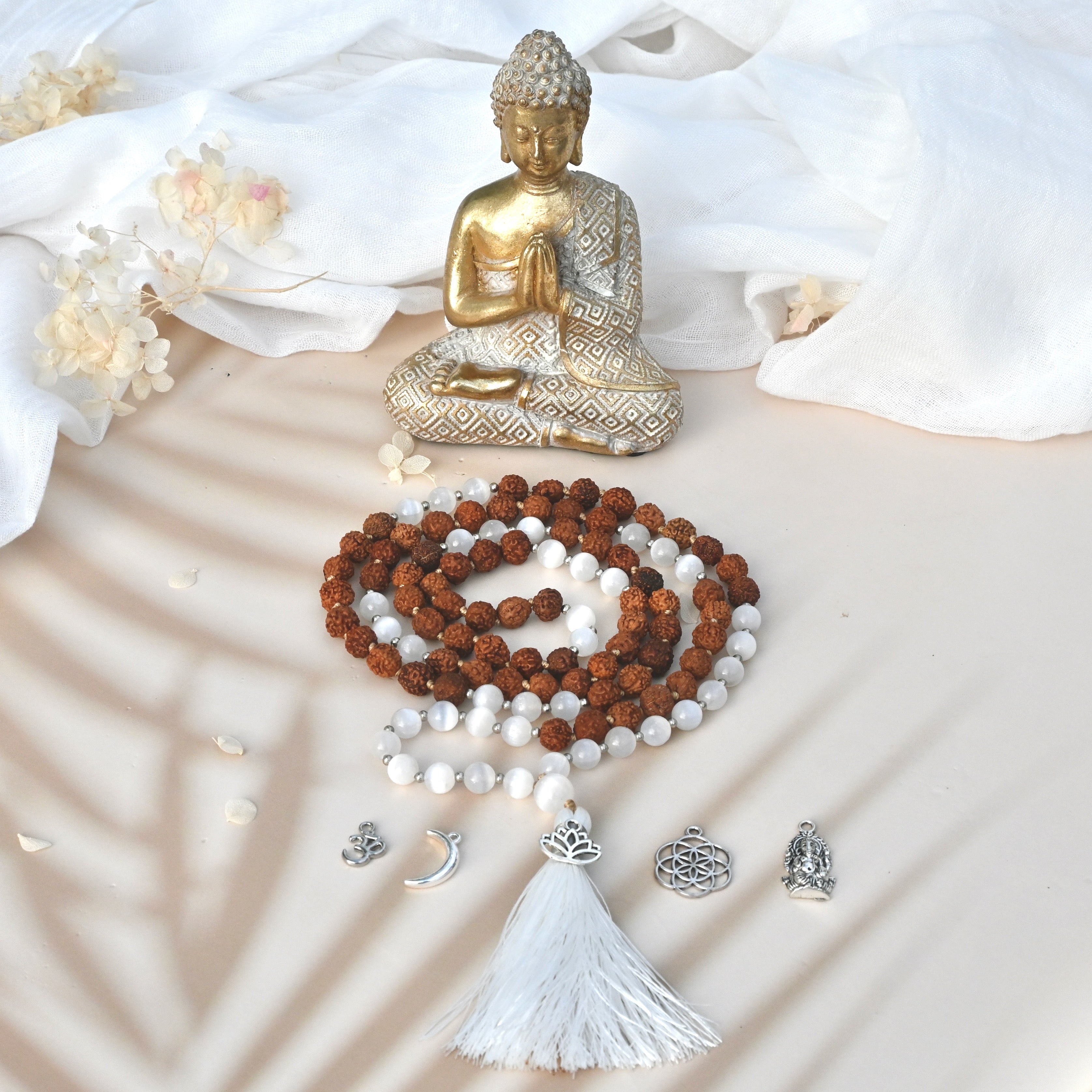 IN FLOW - Selenit & Rudraksha Mala Kette