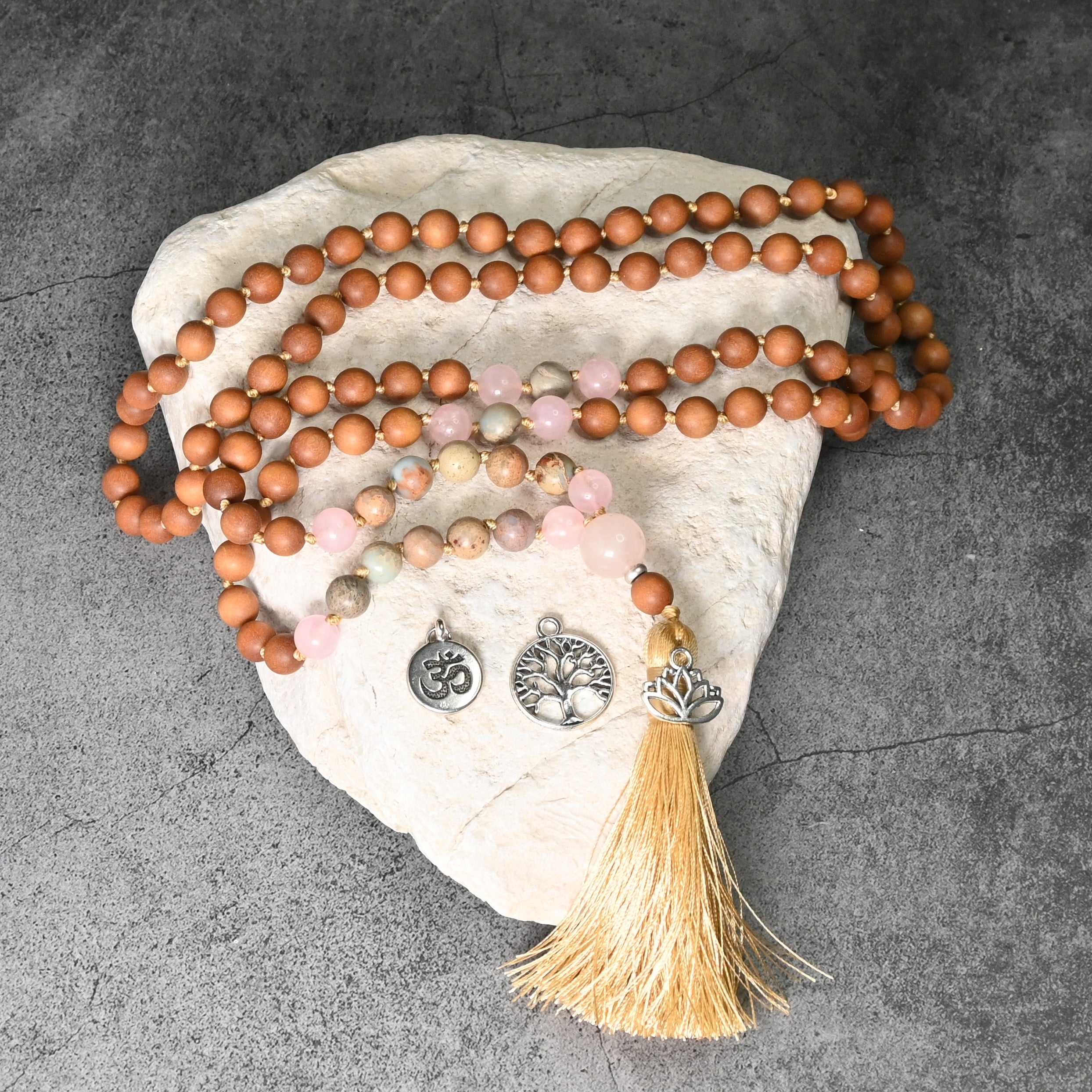 FLOWER OF LIFE - Mala Kette aus Sandelholz & Rosenquarz