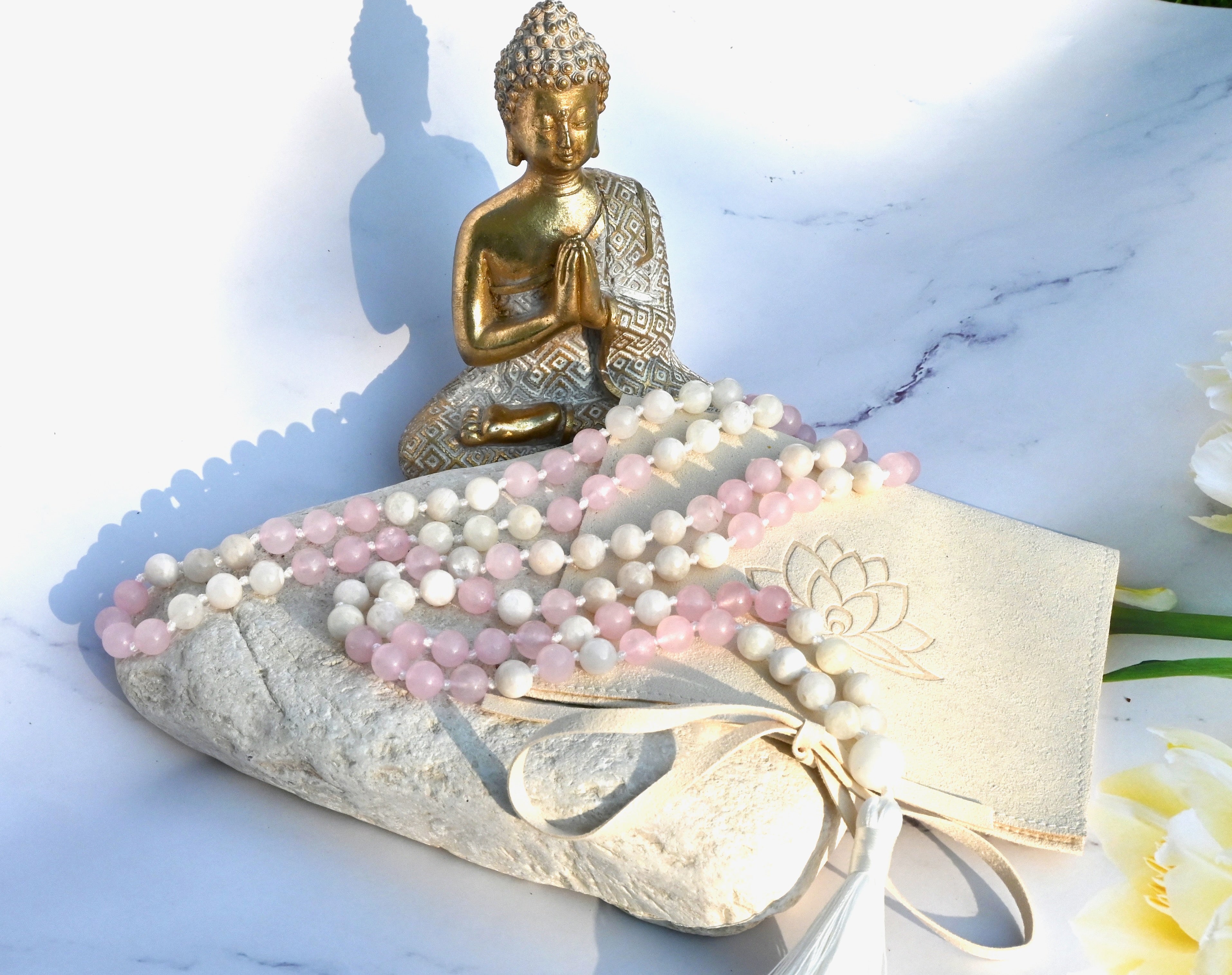 LOVE & INTUITION - Rosenquarz & Mondstein Kette & Mala