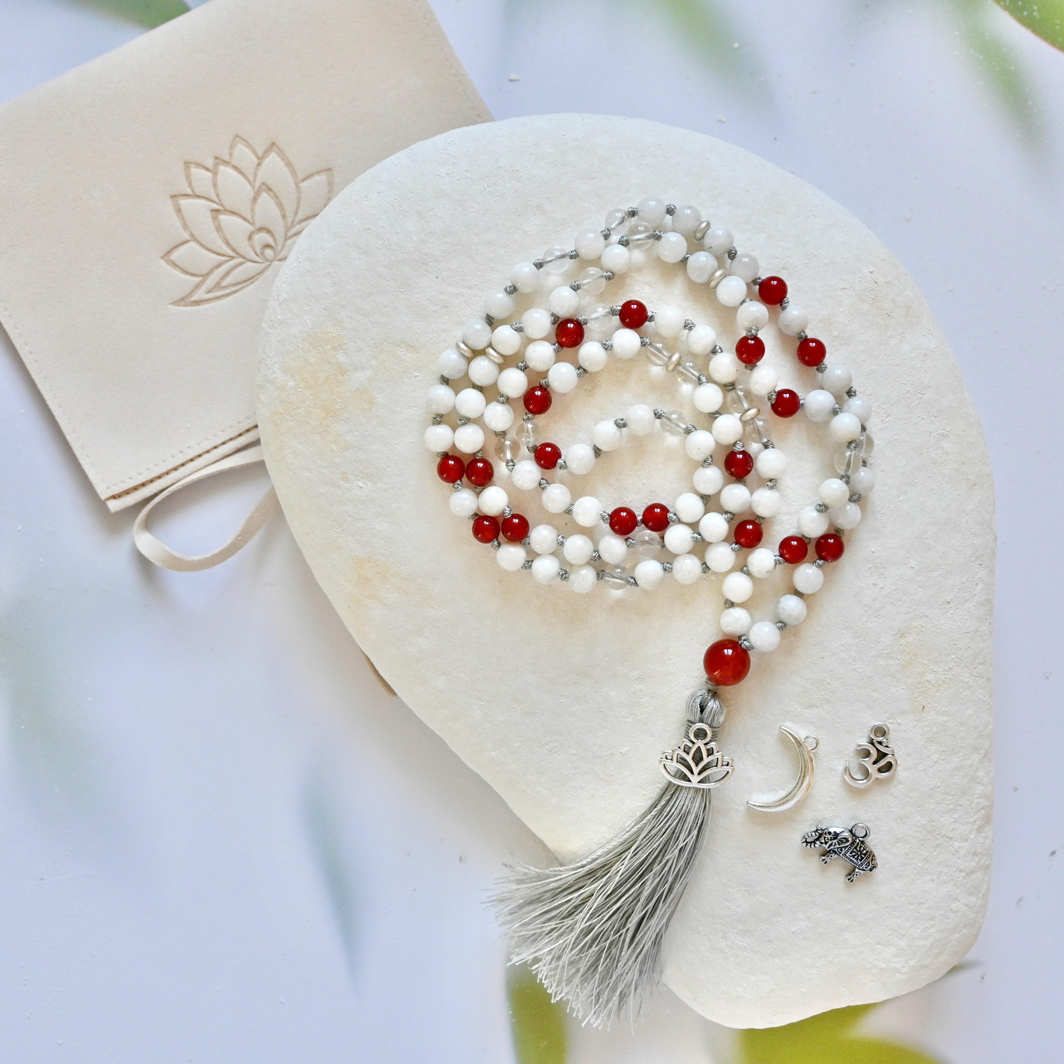 INTUITION - Mondstein - Karneol Mala Kette