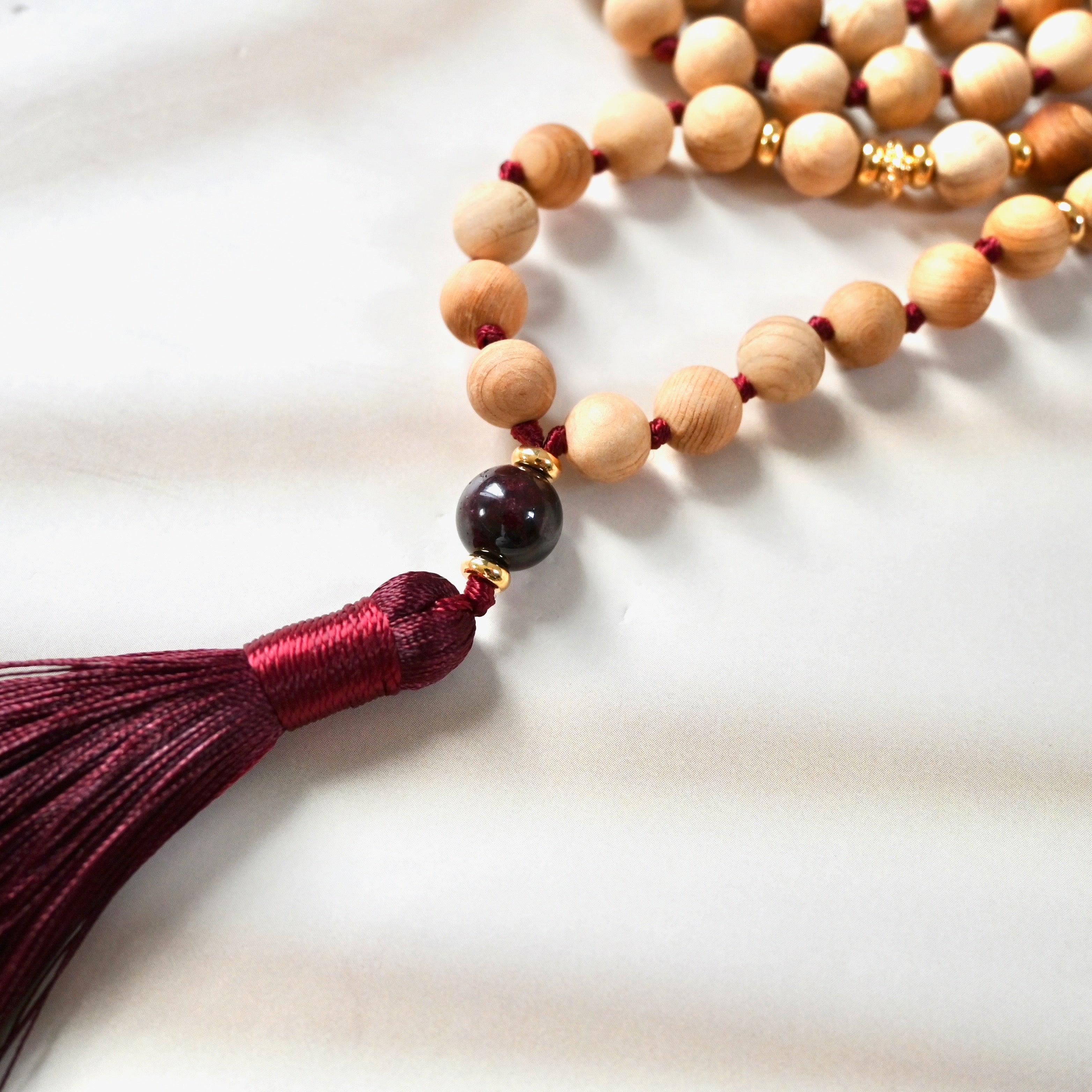 THUJA GRANAT Mala Kette